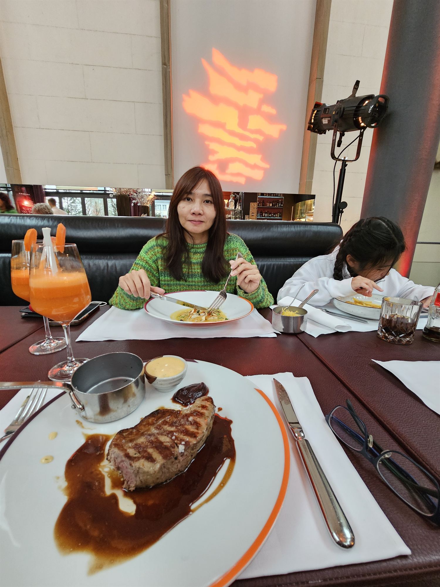 Steak lunch at the Städel Museum café, Frankfurt