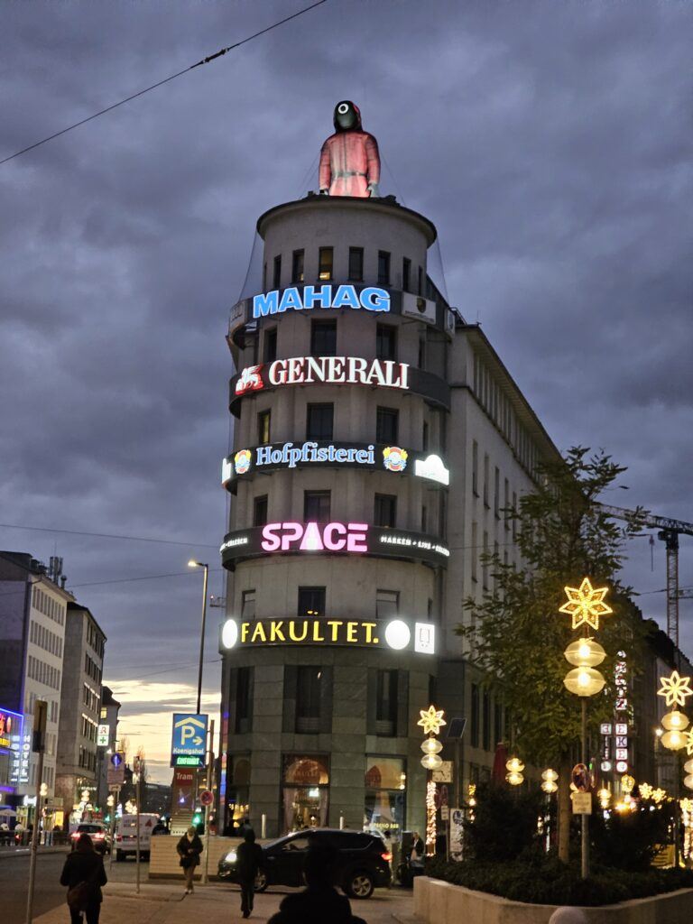Karlsplatz, Munich, in the early morning