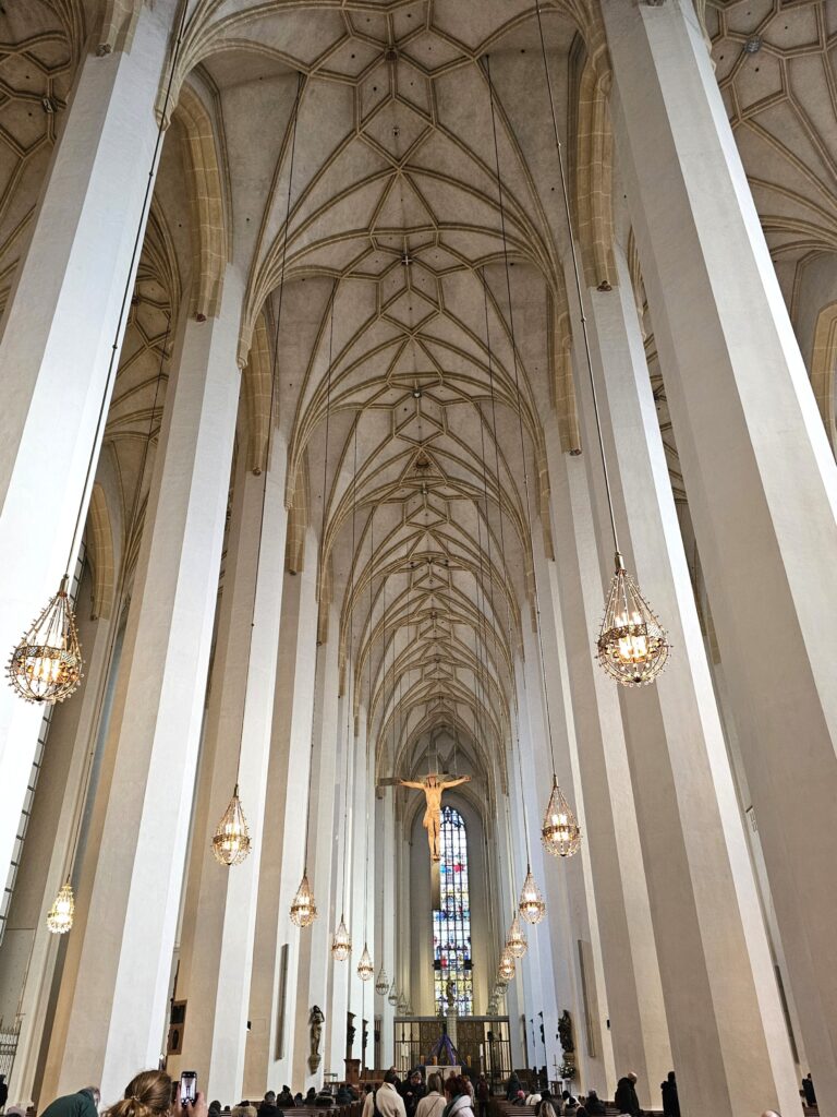 frauenkirche inside
