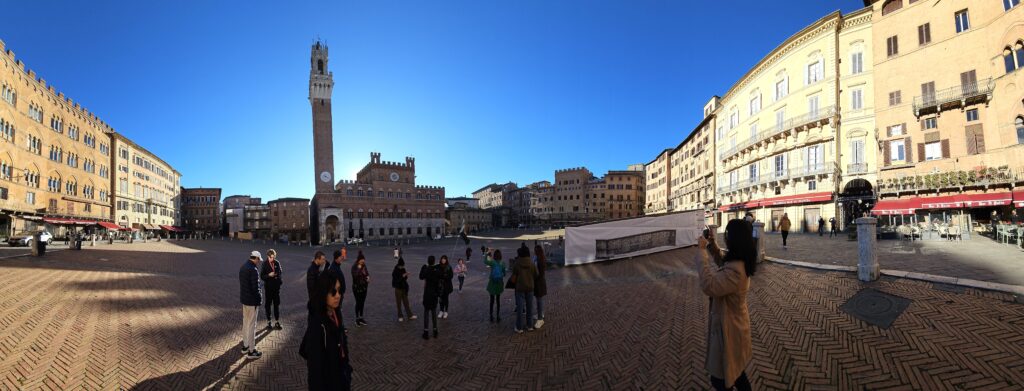 palazzo pubblico and torre del mangia in siena