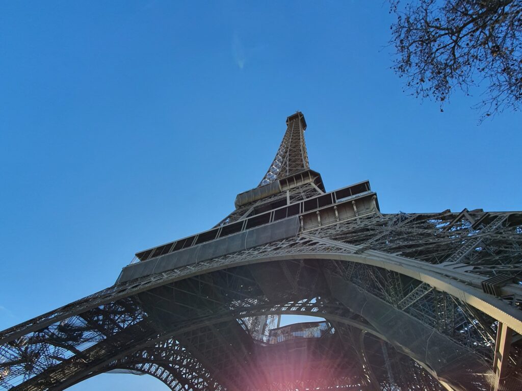 paris effiel tower